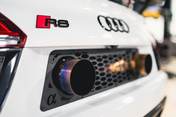 AMS Performance Audi R8 ALPHA TT Kit Center Exit Titanium Exhaust - Env 2