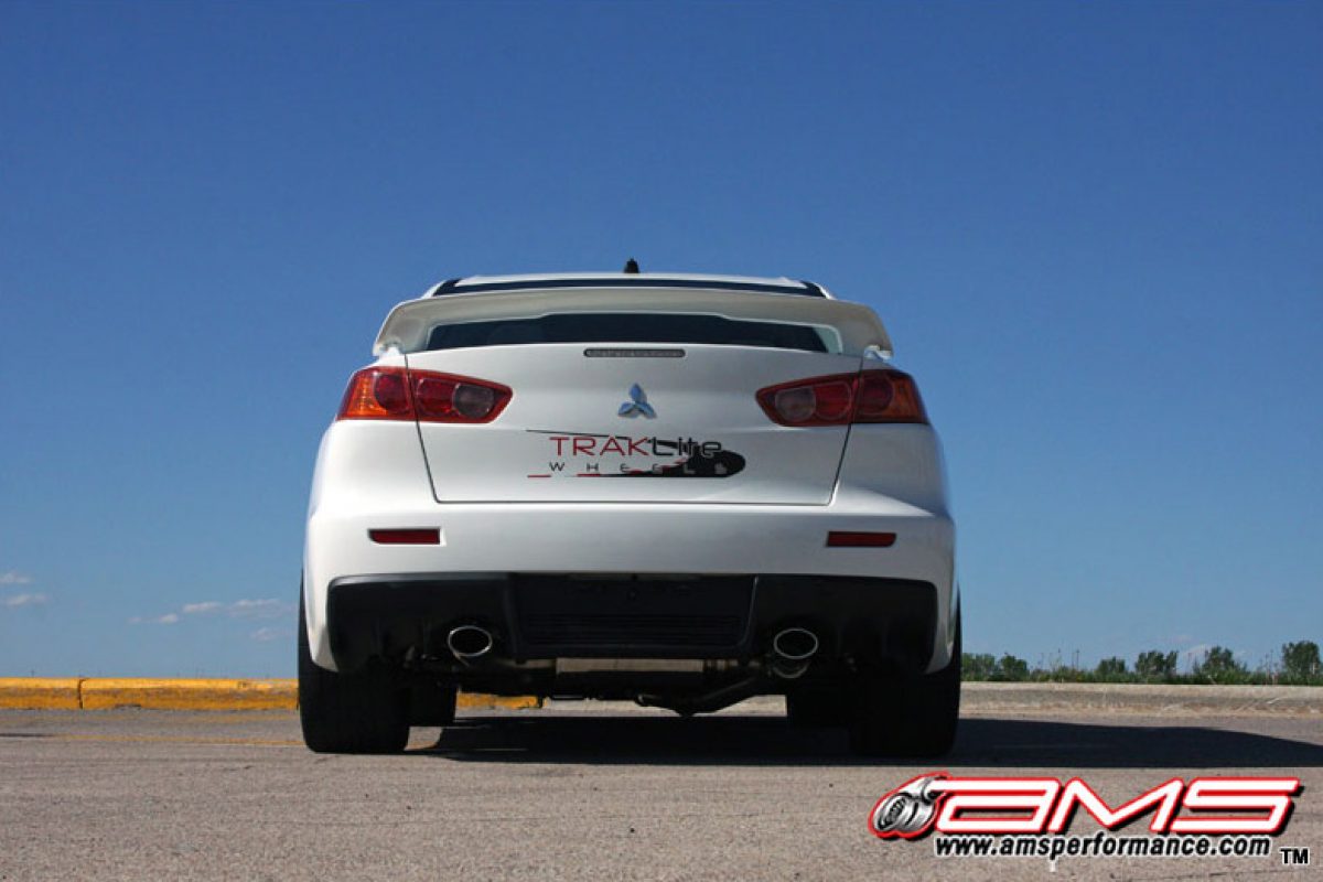 ams_performance_white_evo_x_800x533_7