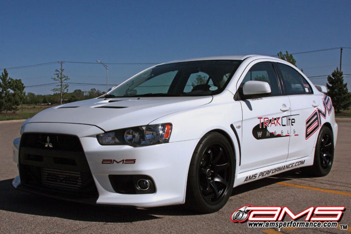 ams_performance_white_evo_x_800x533_9